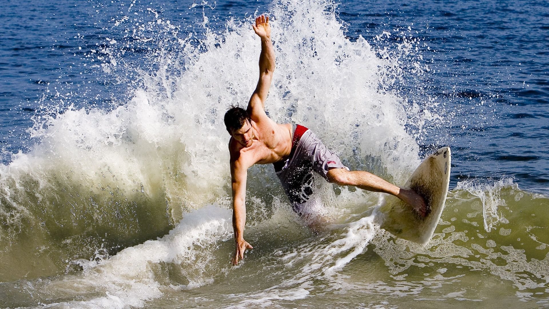 半决赛对塞尔维亚19‑18刺激淘汰